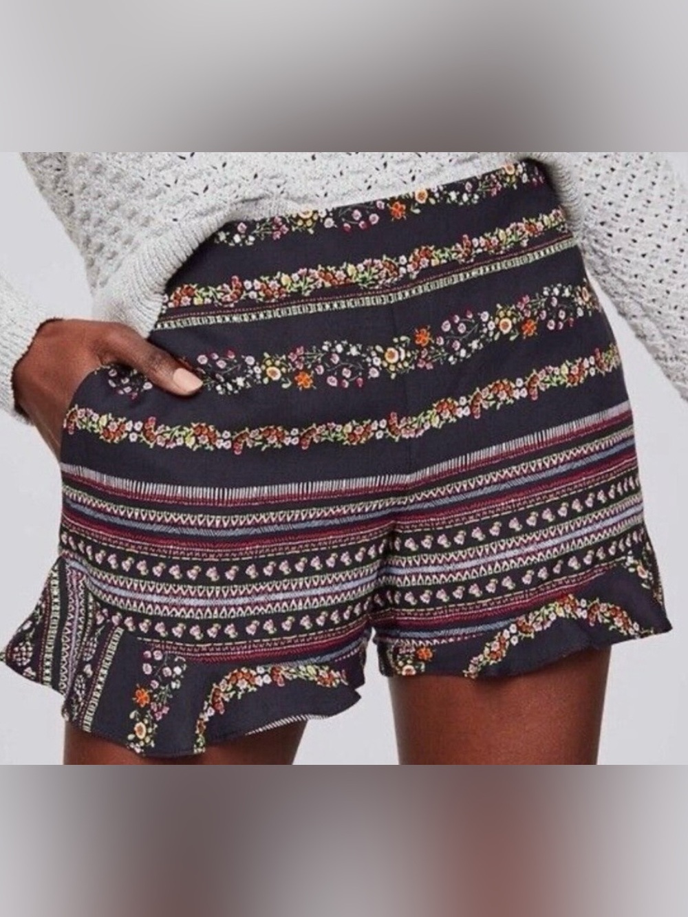 LOFT Size 2P Floral Striped Ruffle Shorts Boho Ditsy Border Print Petite Black